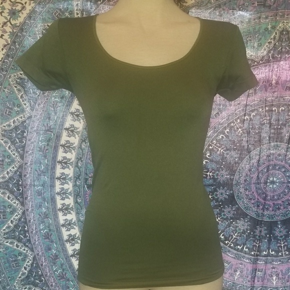 Tops - Olive green spandex top